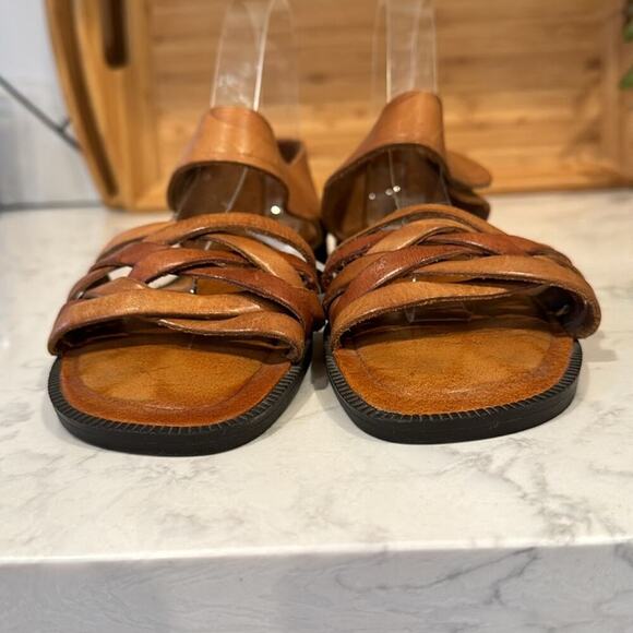 Cabin Creek leather sandals beach cabin lake summer bohemian coastal size 7 - Picture 3 of 8